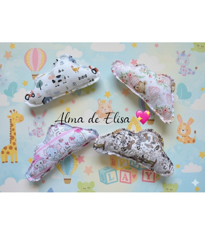 Juguete de apego y sonajero de tela infantil handmade