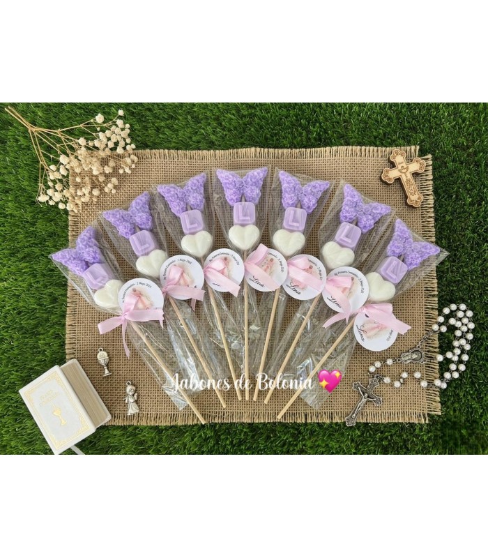 Brocheta de Jabón Mariposa e Inicial con Corazón