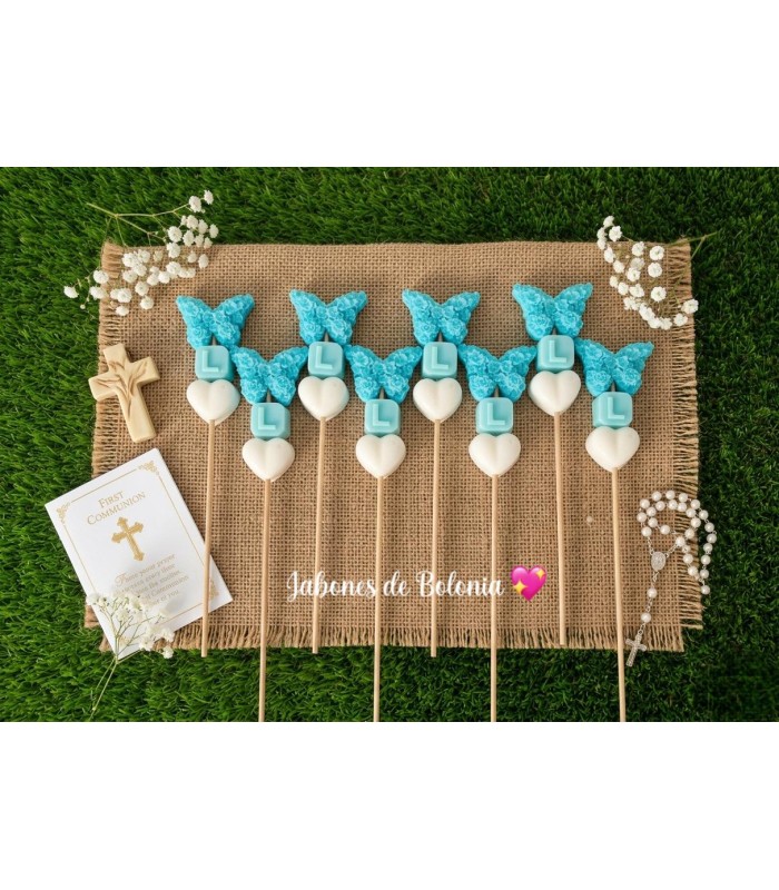 Brocheta de Jabón Mariposa e Inicial con Corazón