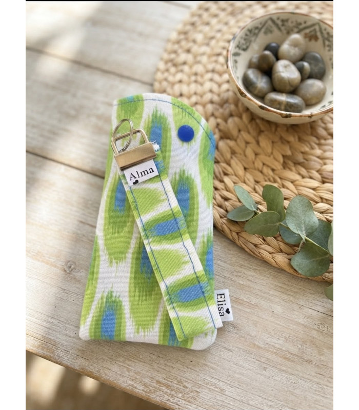 Funda de Gafas Acolchada con Llavero a Juego