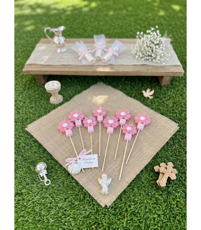 Brocheta de Jabón Margaritas con Inicial Personalizada
