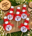 Brocheta de jabones personalizada para bodas con iniciales y corazón